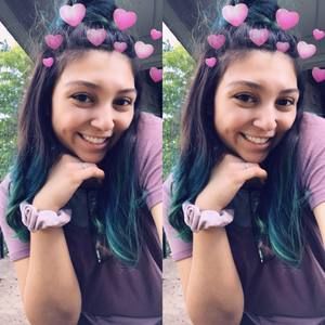 Meet your Posher, Crystal